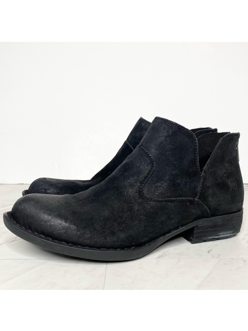 Born Beth Black Distressed Suede Bootie 7 1/2 M